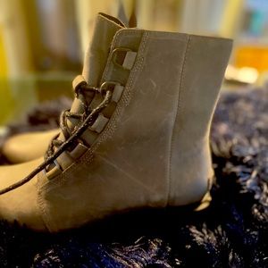 SOREL combat boots